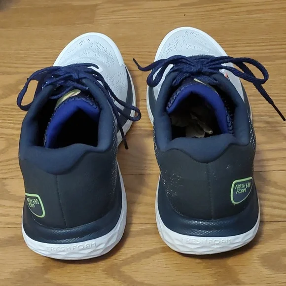 Womens Size 8.5 New Balance FreshFoam 680v7 Arctic Fox/Outer Space/Paradise Pink - Picture 3 of 6